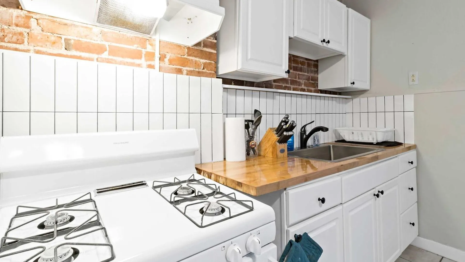 Apartment Spacious 2Br W Fenced Yard Office & Roku Tv In Stl Saint Louis United States
