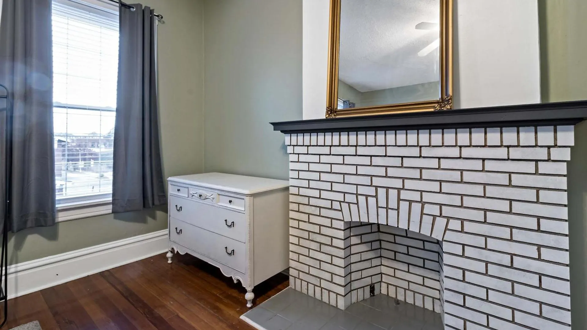 Spacious 2Br W Fenced Yard Office & Roku Tv In Stl Saint Louis Apartment